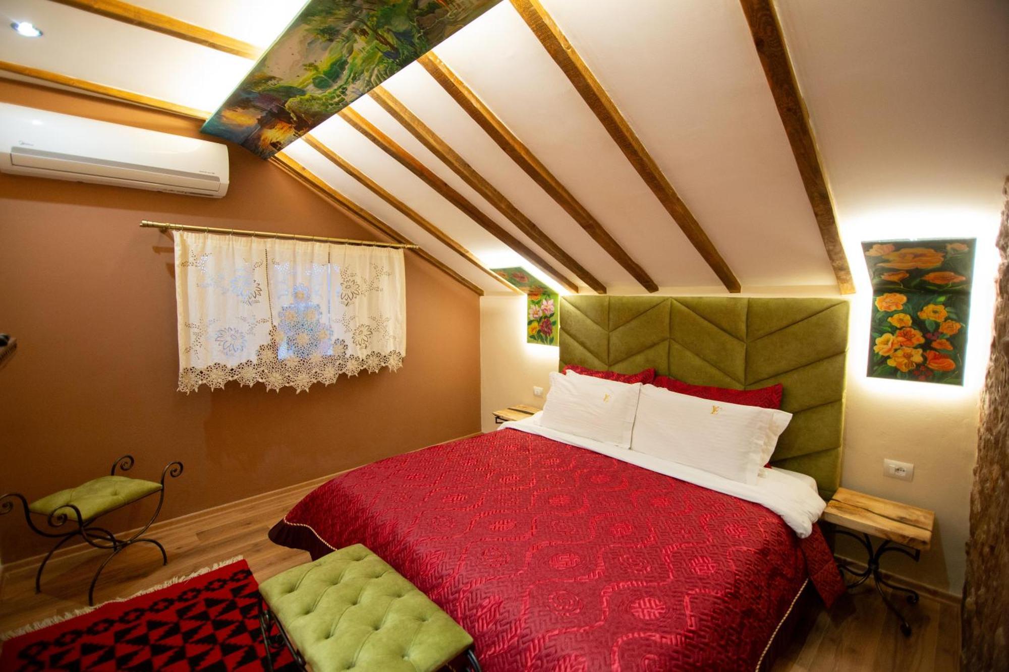 Vila Eden Boutique Hotel Korce Esterno foto